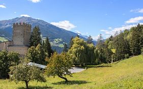 Villa Burg Biedenegg mit Schlosscafé - FIE211